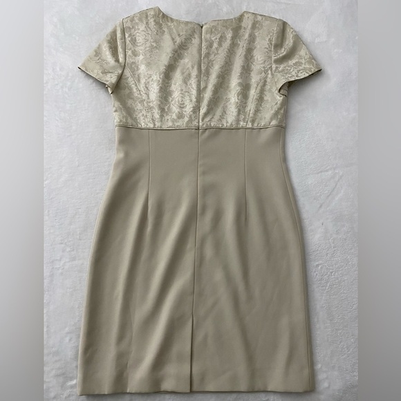 TALBOTS 100% Silk Short Sleeve Sheath Dress Size 8 - Picture 2 of 5